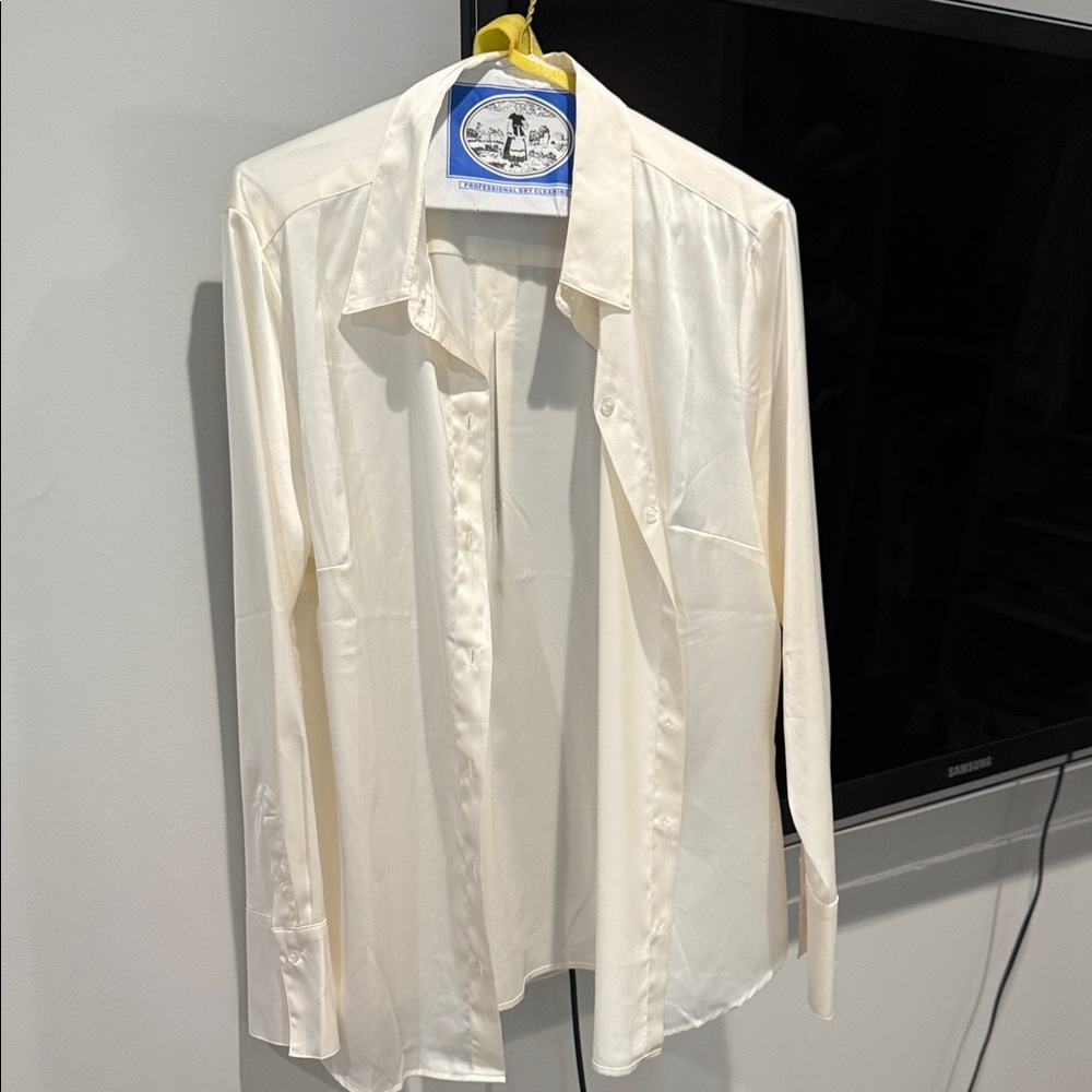 Banana Republic Ivory Classic Fit Shirt